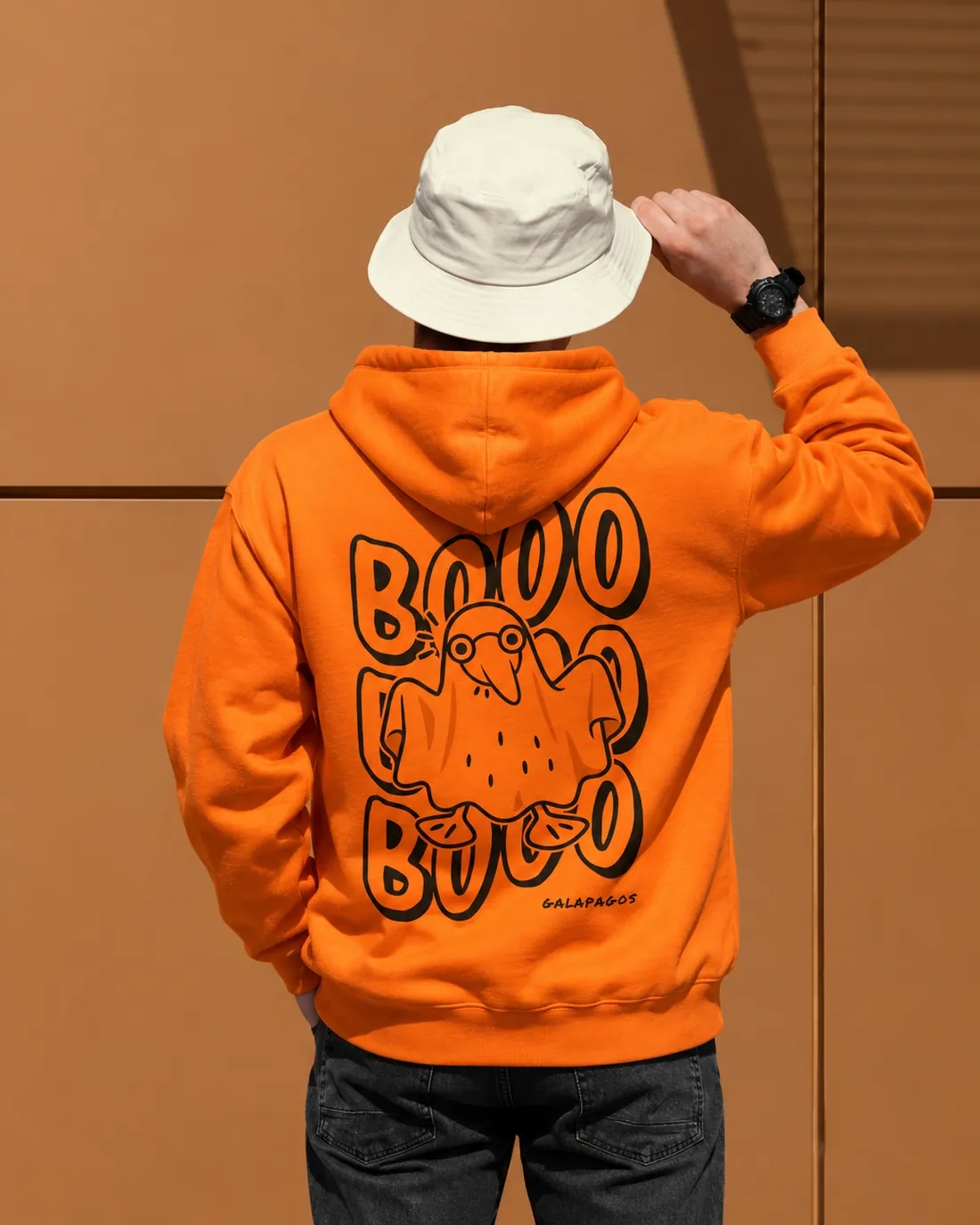 Espalda del hoodie BOOOO