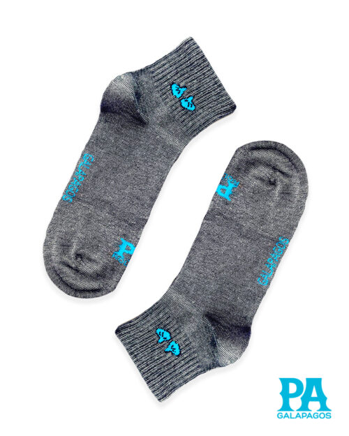 Patitas Azules Gris Oscuro