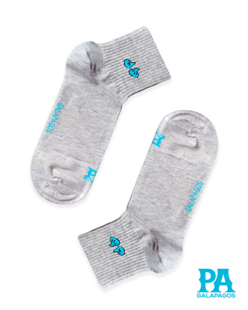 Patitas Azules Gris
