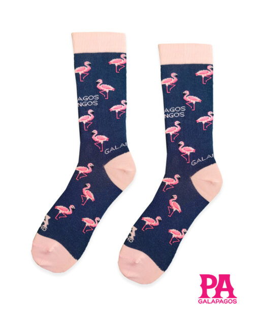 Flamingos fondo azul marino