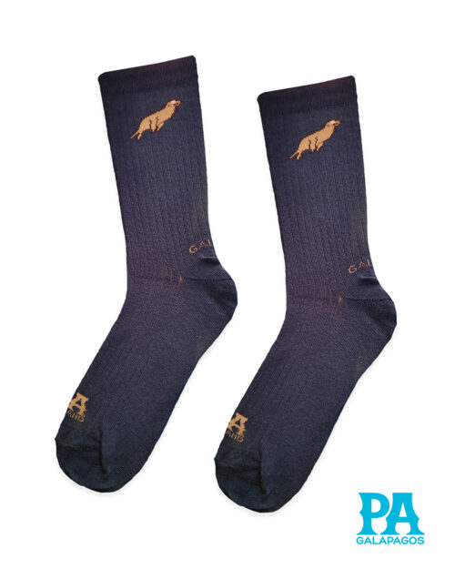 Lobo fondo azul marino