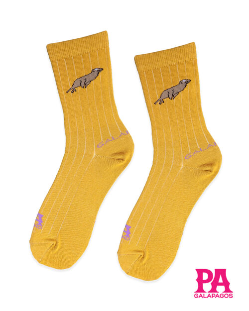 Lobo marino fondo mostaza