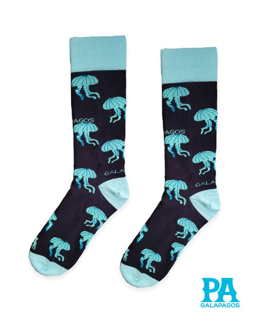 Medusas turquesas fondo azul marino