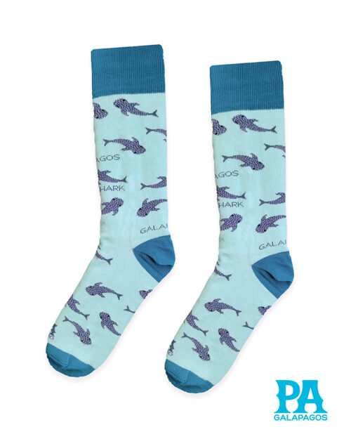 Tiburones ballena fondo celeste