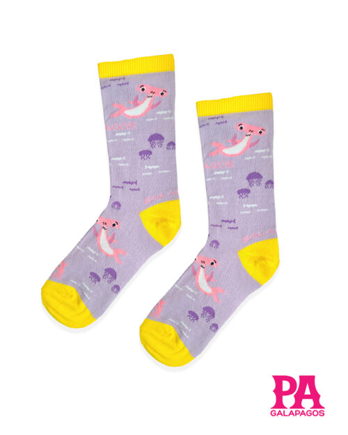 TIBURONES MARTILLO ROSA Y MEDUSAS FONDO LILA Y AMARILLO