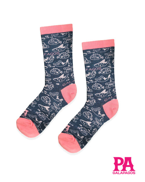 TIBURONES MARTILLO Y PECES FONDO AZUL MARINO